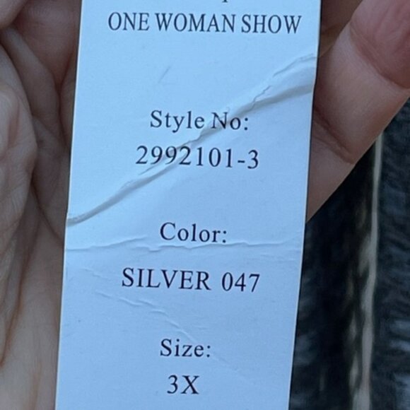 TO Thomas & Olivia Women's Top Long Tunic Silver Gray Long Sleeve Plus Size 3X - Picture 9 of 10